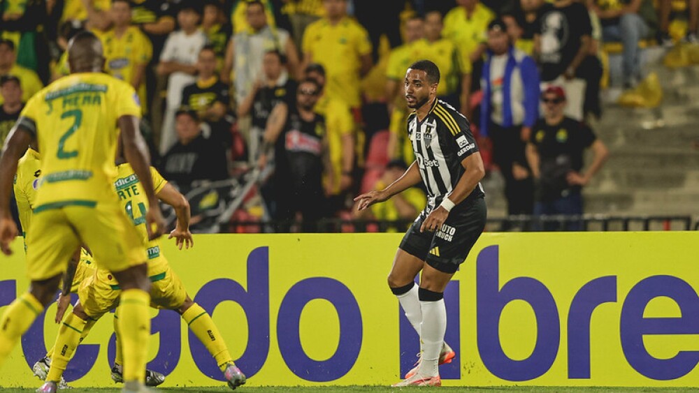 Cuca exalta jovens em vitória importante do Atlético na Copa Sul-Americana