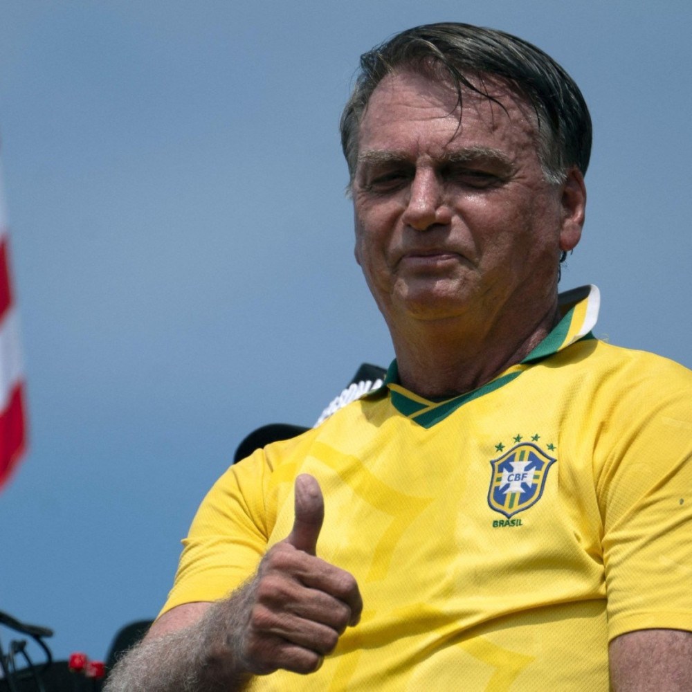 Defesa de Bolsonaro adota postura contraditória sobre delação de Mauro Cid em caso de trama golpista