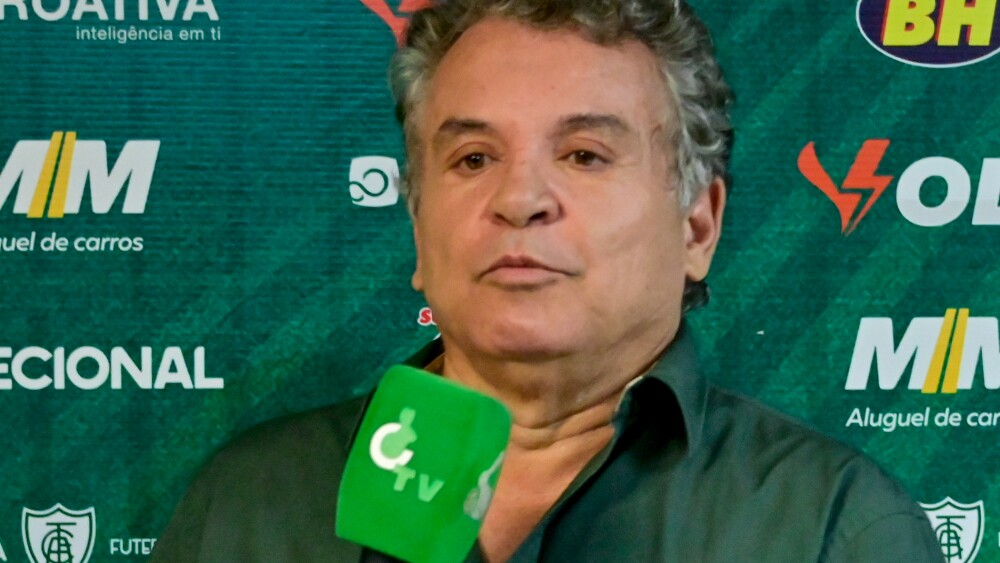 Presidente do América vai à CBF para reclamar do VAR em partida contra o Cuiabá