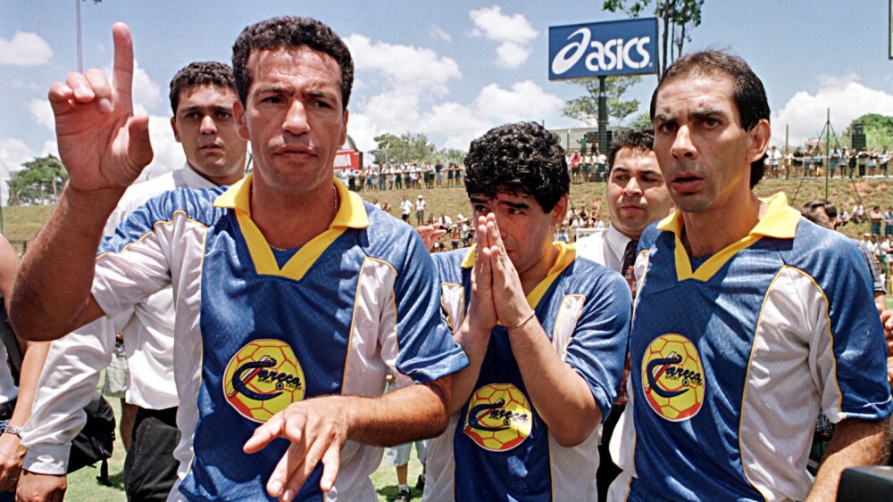 Dupla de Maradona revela admiração por ídolo do Cruzeiro: ‘Fã desde moleque’