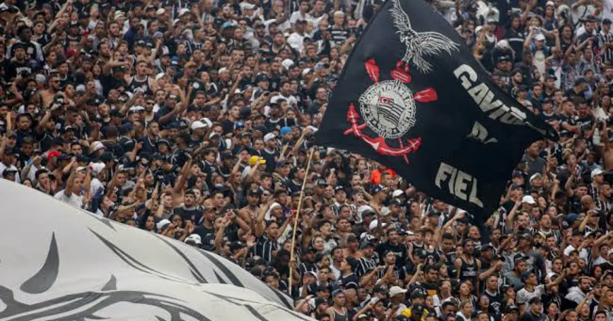 Torcida organizada do Corinthians convoca ato de apoio ao time no CT antes do clássico contra Palmeiras