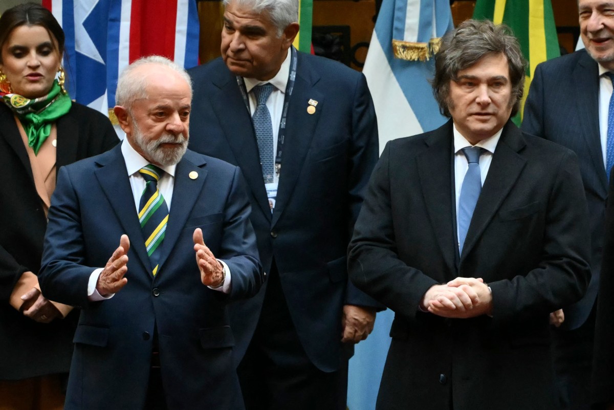 Milei critica Mercosul e Lula responde destacando proteção do bloco