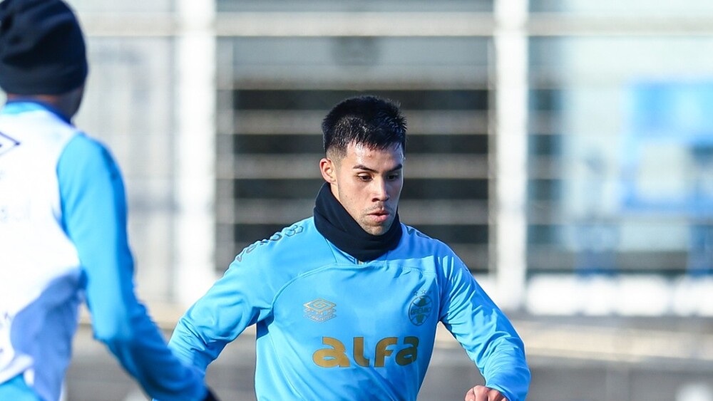 Grêmio ganha reforço, mas tem possíveis ausências para enfrentar o Cruzeiro