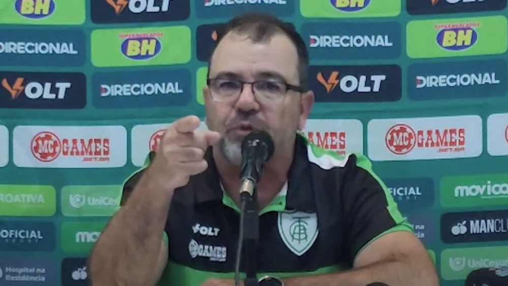 Enderson Moreira critica arbitragem após derrota do América para o Cuiabá na Série B
