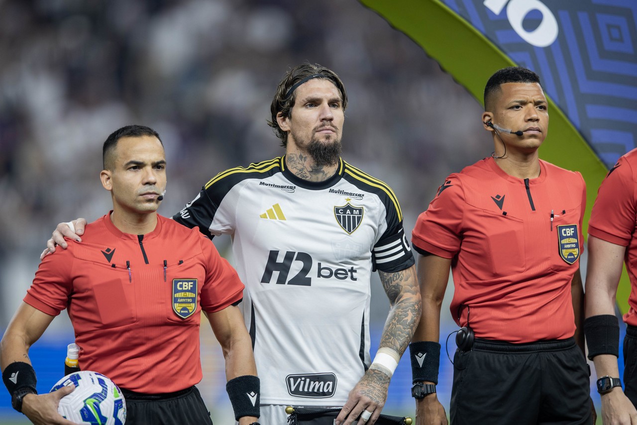 Lyanco se defende após críticas sobre seus cartões