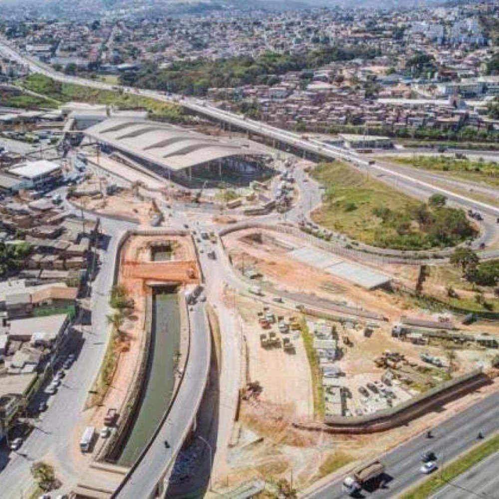 Alterações no Trânsito em BH Devido a Obras na Praça das Águas