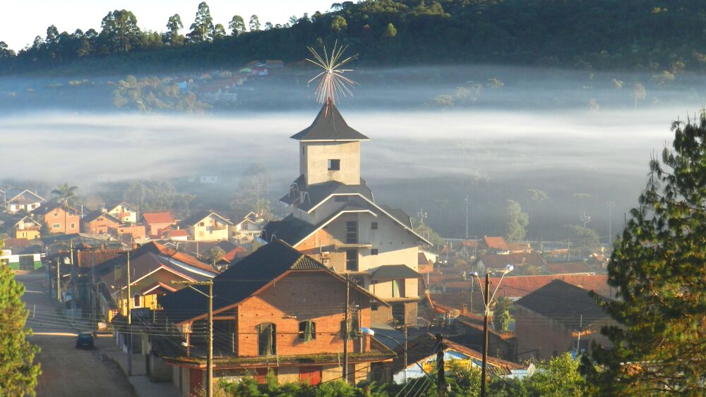 Governo de Minas impulsiona o turismo e destaca o estado como destino de inverno no Brasil
