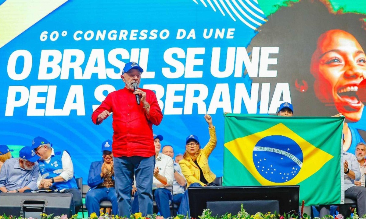 Lula anuncia taxação sobre empresas digitais americanas em resposta a tarifas de Trump