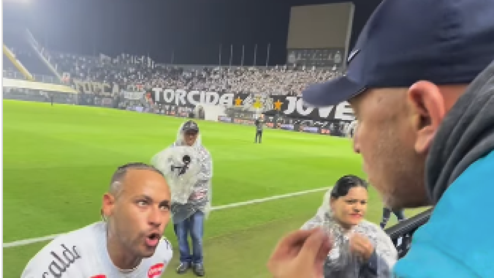 Torcedor que discutiu com Neymar se pronuncia e pede desculpas: 'Me exaltei'