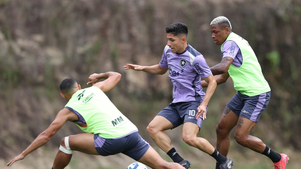 Escalação do Botafogo: Ancelotti tem retornos de titulares contra o Bragantino